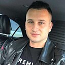 Макс, 33 года