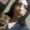 Сисилия, 24 года