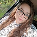 Поля, 26 лет