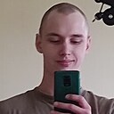 Максим, 22 года