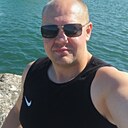 Максим, 33 года