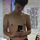 Leu, 24 года