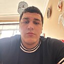 Халид, 20 лет
