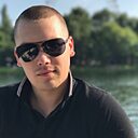 Денис, 33 года