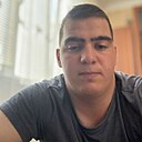 Hey, 23 года