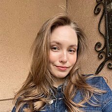 Фотография девушки Лена, 23 года из г. Санкт-Петербург