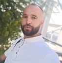 Макс, 32 года