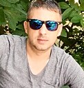 Денис, 44 года