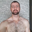 Роман, 33 года