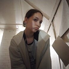 Фотография девушки Алиса, 18 лет из г. Санкт-Петербург