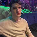 Максим, 24 года