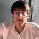 Адам, 20 лет