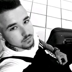 Фотография мужчины Marius, 20 лет из г. Bacău