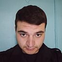 Максим, 24 года
