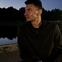 Денис, 24 года