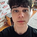 Максим, 18 лет