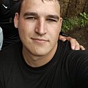 Артём, 22 года