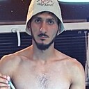 Hov, 22 года
