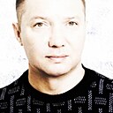 Март, 44 года