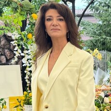 Фотография девушки Мариам, 46 лет из г. Санкт-Петербург