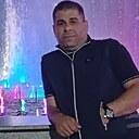 Сеймур, 42 года