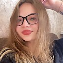 Милана, 22 года