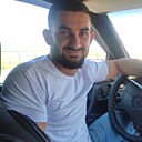 Бозоев, 27 лет