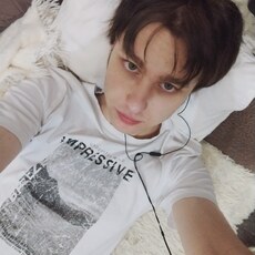 Фотография мужчины Данил, 19 лет из г. Киров