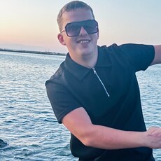 Фотография мужчины Octavian, 27 лет из г. Constanța