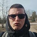 Максим, 18 лет