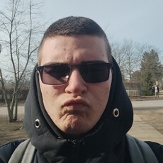 Фотография мужчины Максим, 18 лет из г. Минск