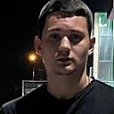 Максим, 18 лет