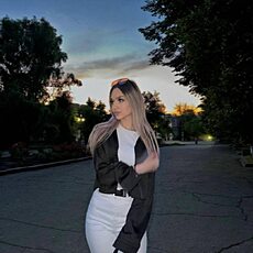 Фотография девушки Лиза, 21 год из г. Курск
