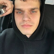 Фотография мужчины Richard, 21 год из г. Брянск