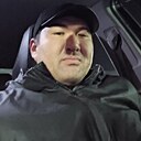 Макс, 33 года