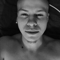Фотография мужчины Максим, 23 года из г. Екатеринбург
