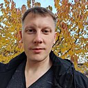 Лев, 42 года