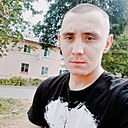 Максим, 24 года