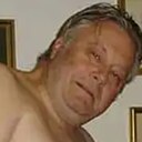 Он, 52 года