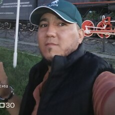 Фотография мужчины Шохрух, 30 лет из г. Иркутск