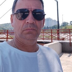 Фотография мужчины Валерий, 45 лет из г. Майкоп