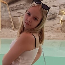 Фотография девушки Анастасия, 18 лет из г. Новосибирск