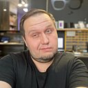 Макс, 33 года