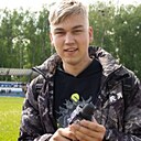 Денис, 22 года