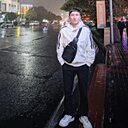 Диербек, 20 лет