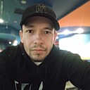 Лев, 33 года