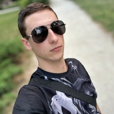 Фотография мужчины Mihai, 22 года из г. Вроцлав