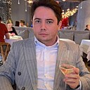 Роман, 33 года