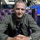 Адам, 32 года