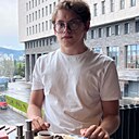 Максим, 18 лет